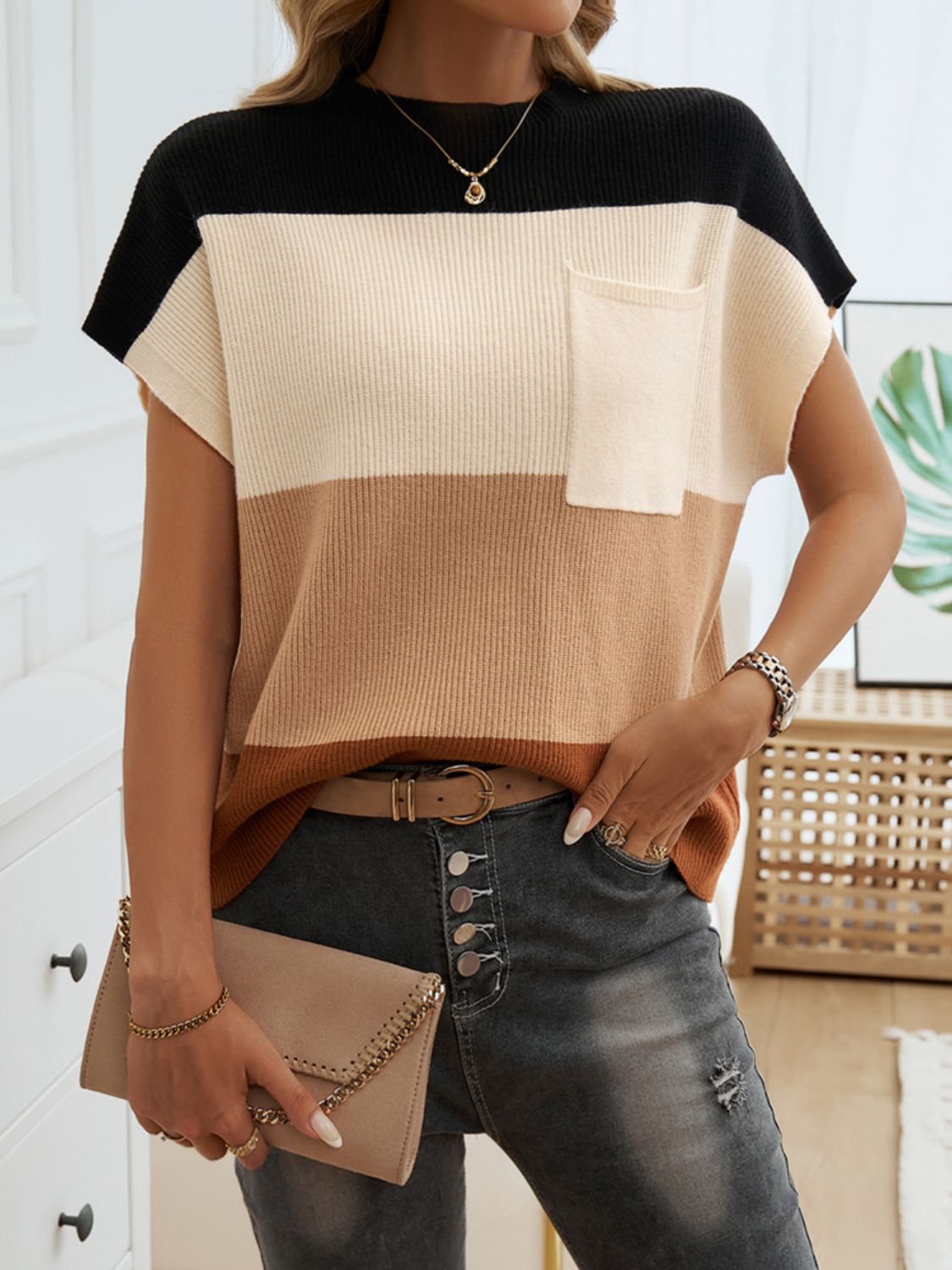 Color Block Round Neck Short Sleeve Sweater