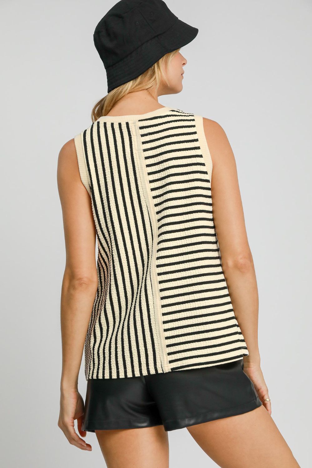 Criss Cross Round Neck Texture Tank